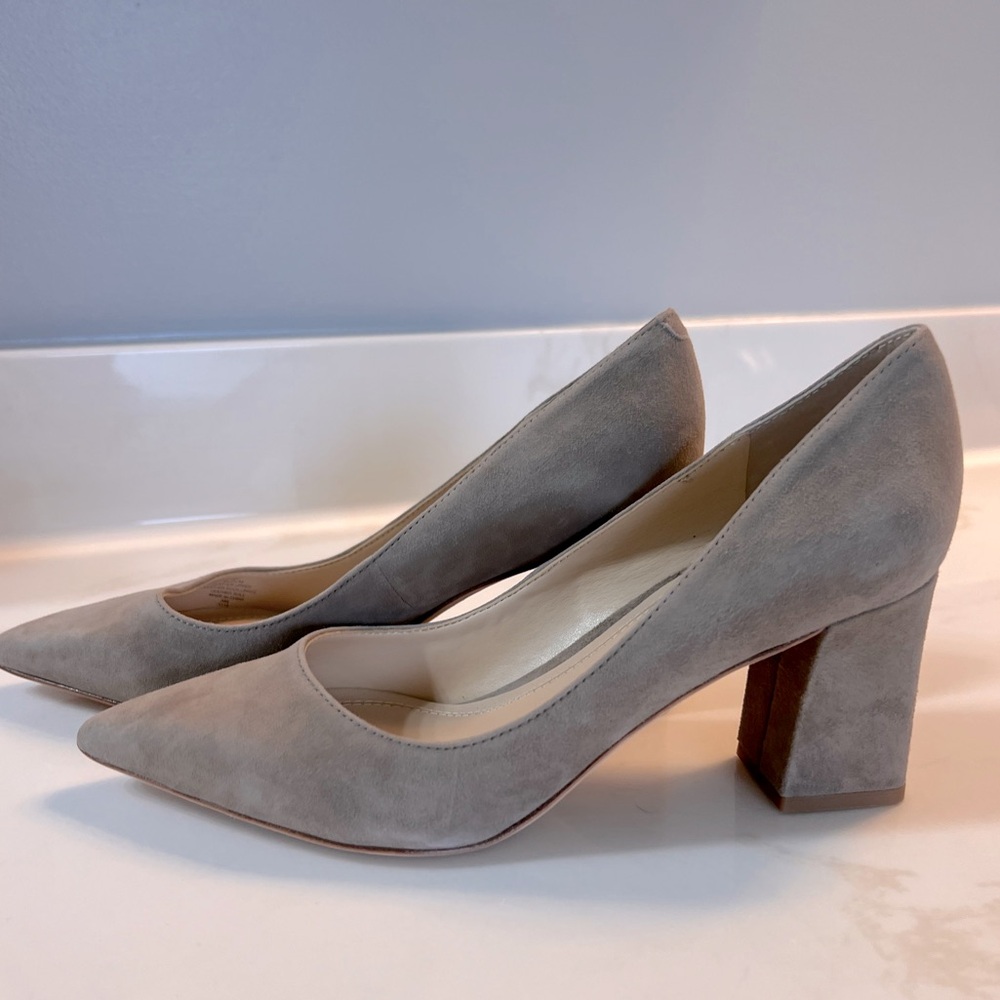 Lewisa Pointed Toe Pump - light neutral 
Marc Fisher LTD